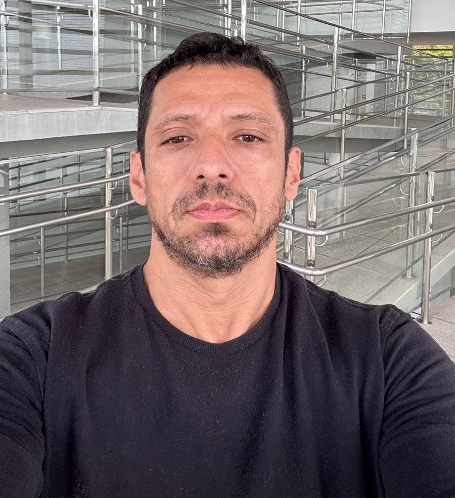 Prof. Me. Sandro Mesquita